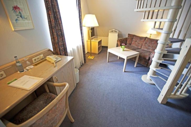 Hotel Hirsch 레온베르크 외부 사진