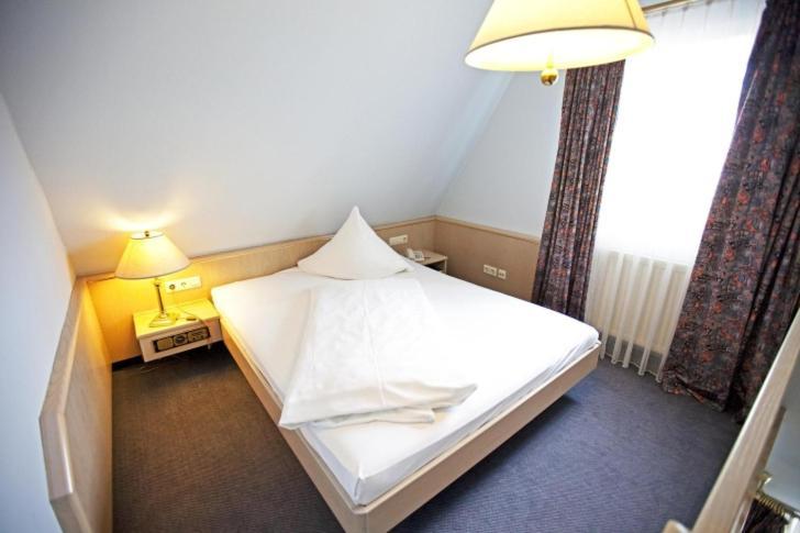 Hotel Hirsch 레온베르크 외부 사진