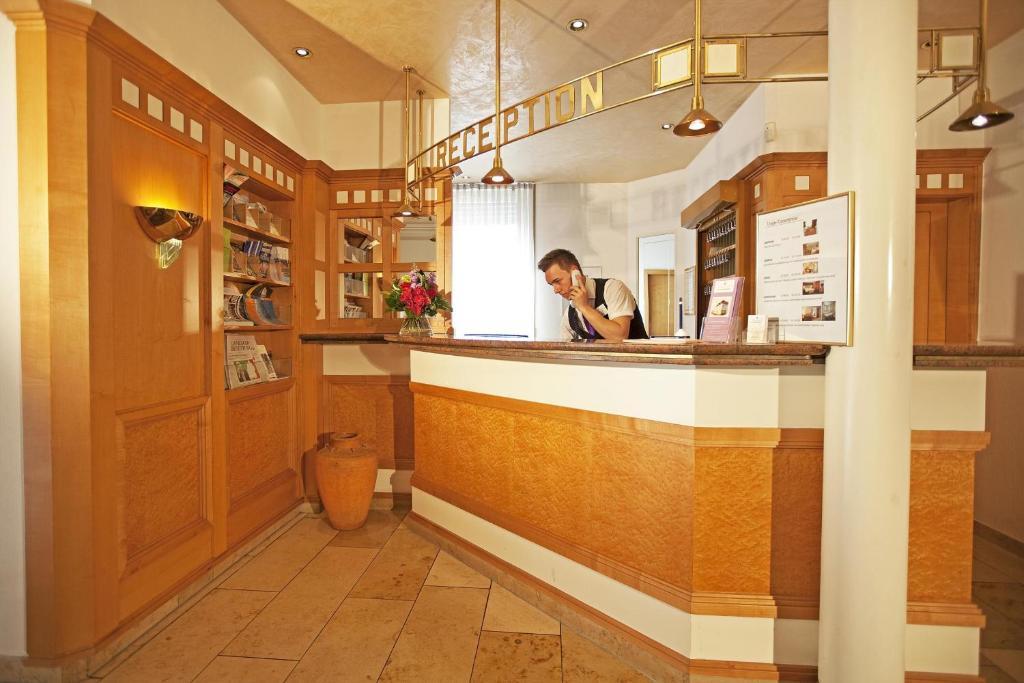 Hotel Hirsch 레온베르크 외부 사진