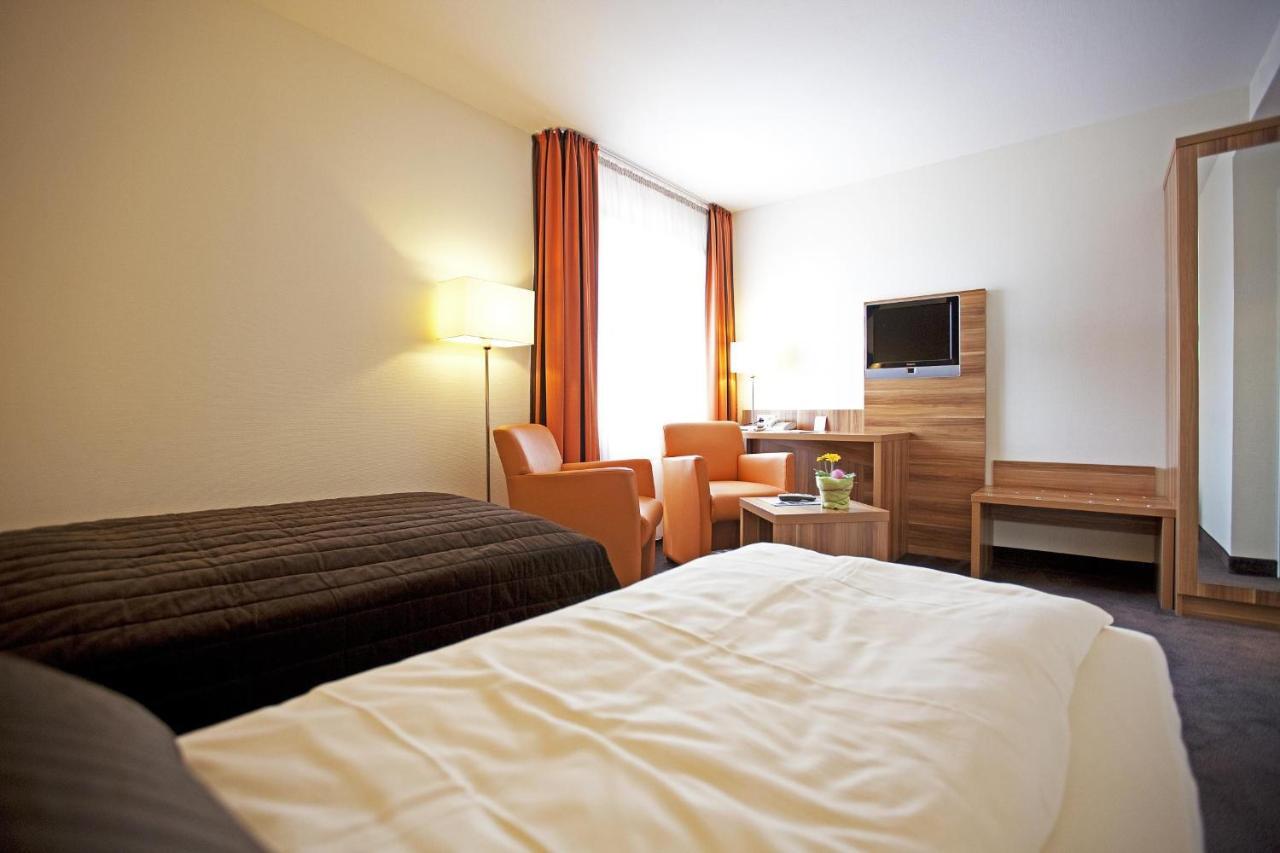 Hotel Hirsch 레온베르크 객실 사진