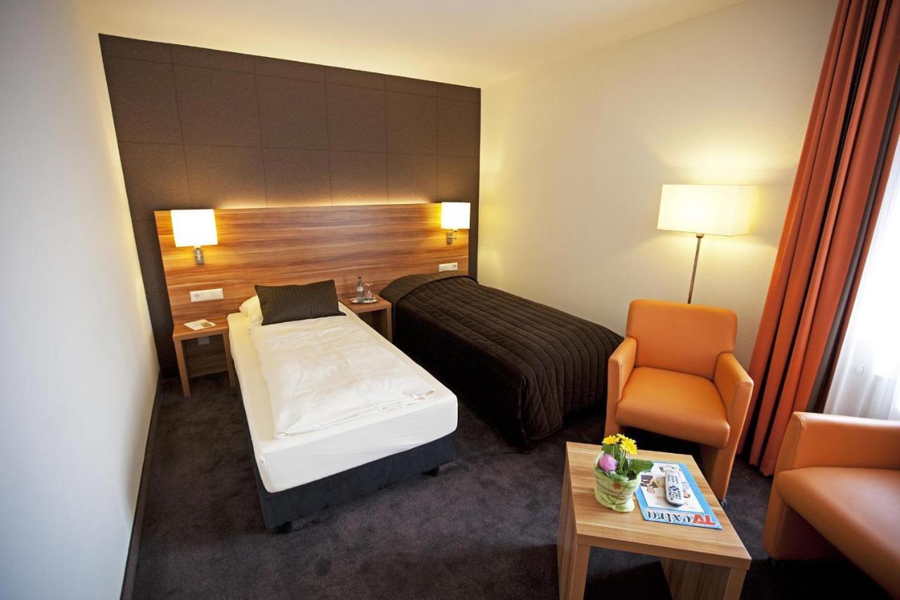 Hotel Hirsch 레온베르크 객실 사진