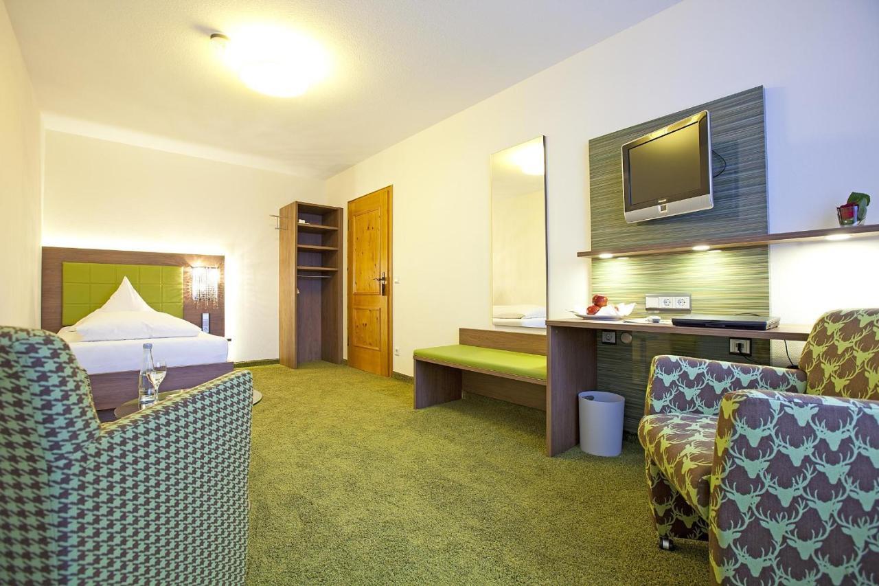 Hotel Hirsch 레온베르크 객실 사진